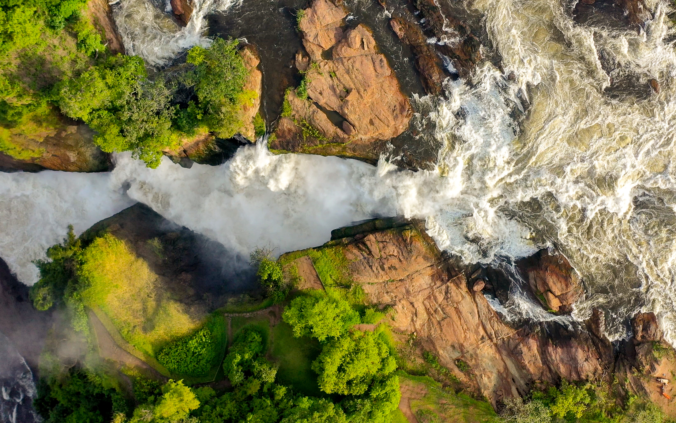 Uganda Unveiled: The Ultimate Pearl of Africa Adventure